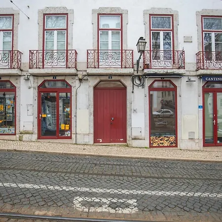 Lägenhet Lovelystay - Distinctive & Unique Next To Se Cathedral Of - 5 Min To Chiado Lisboa