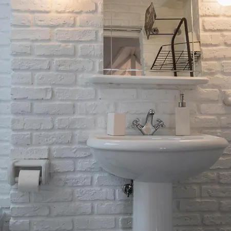 Lovelystay - Distinctive & Unique Next To Se Cathedral Of - 5 Min To Chiado דירה