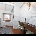 Daire Lovelystay - Distinctive & Unique Next To Se Cathedral Of - 5 Min To Chiado