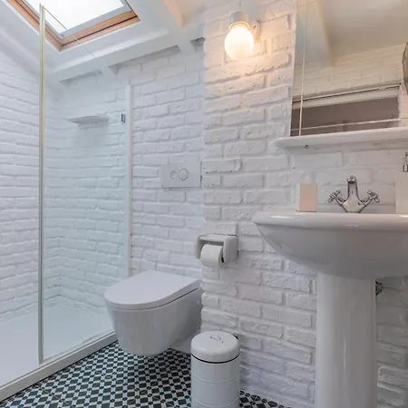 Lovelystay - Distinctive&unique Next To Sé Cathedral Of - 5 Min To Chiado *